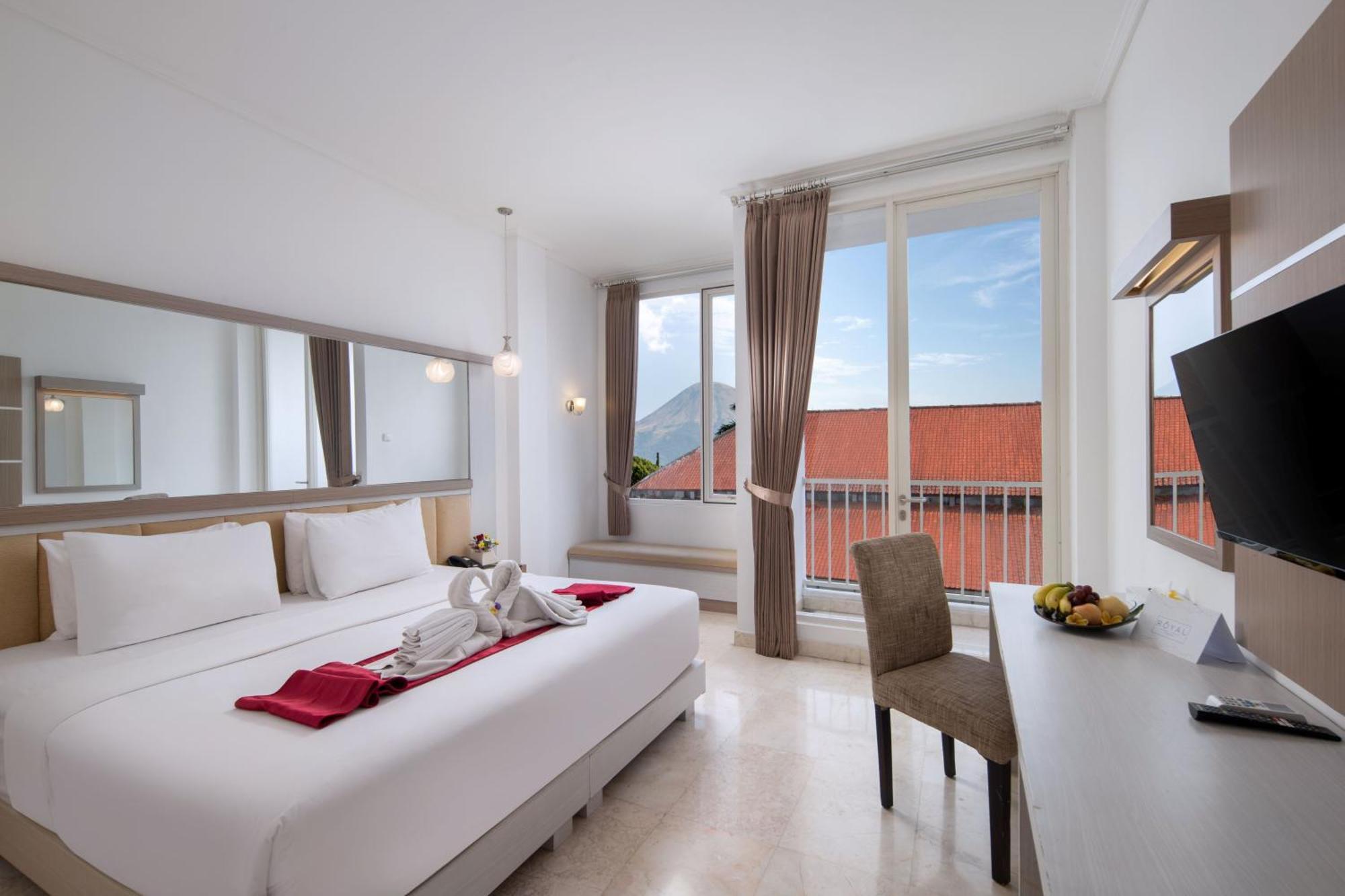 Royal Hotel And Villas Trawas Kültér fotó